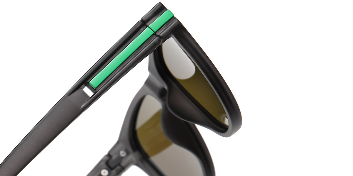 Translucent Gray + Mirrored Green Polarized Lenses (SG5403-134)
